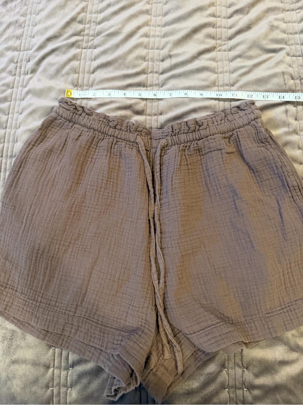 Women’s sz S Universal Thread High-Waist Taupe Gauze Shorts with Drawstring